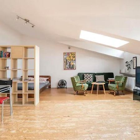 Radna Apartment วอร์ซอ ภายนอก รูปภาพ